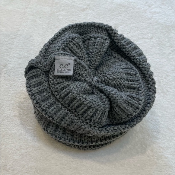 CC Beanie - Picture 5 of 7